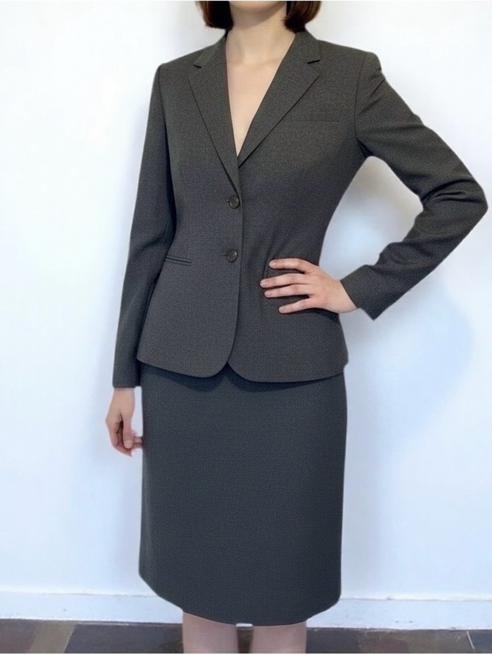 Vintage Levi Strauss & Co. Grey Women's 2-Piece Blazer Skirt Suit Set. Large